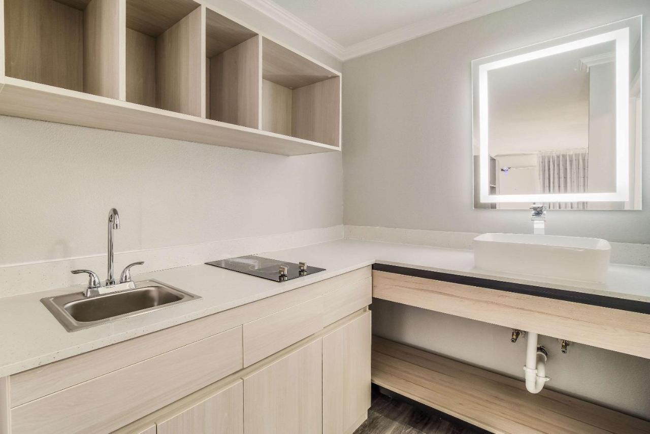 Mainstay Suites Florence Zewnętrze zdjęcie