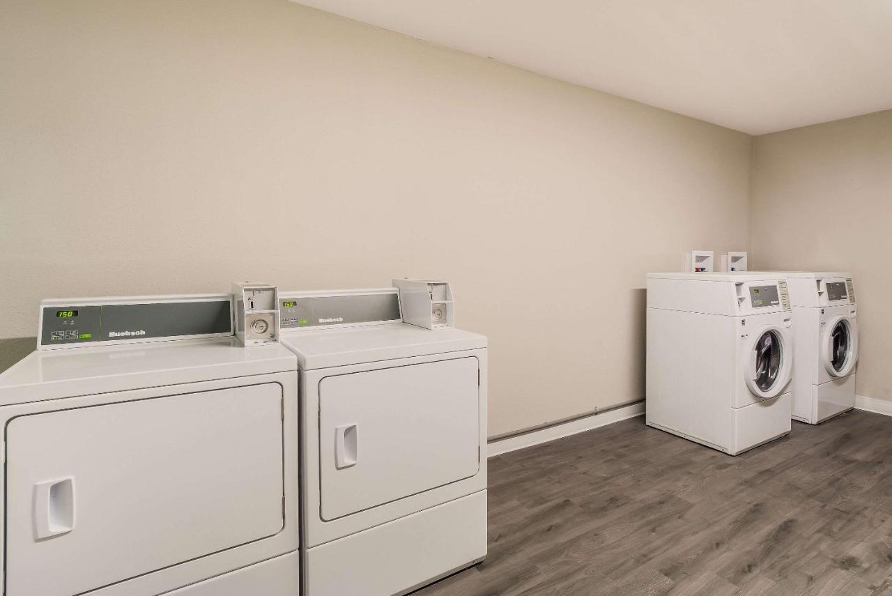 Mainstay Suites Florence Zewnętrze zdjęcie