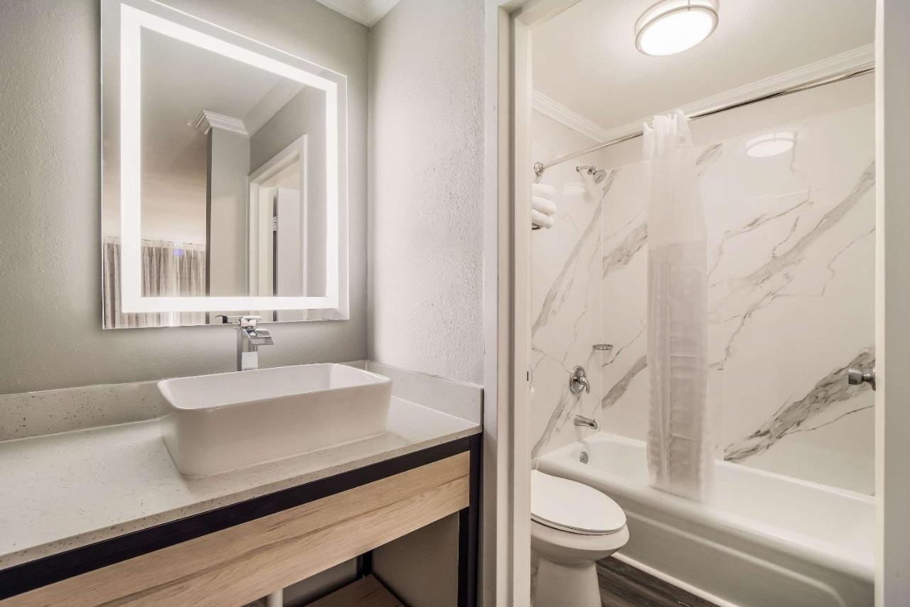Mainstay Suites Florence Zewnętrze zdjęcie